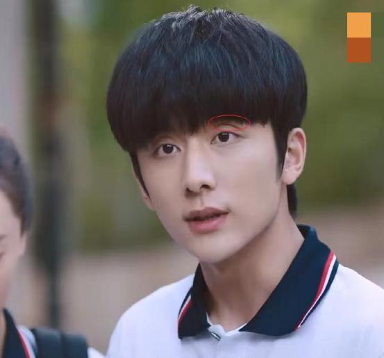 张新成|这10位未满30的明星：杨紫有法令纹，张新成新戏被说显老