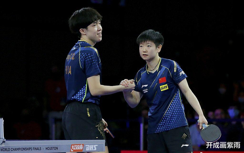 樊振东|央视直播WTT：国乒四朵金花展开厮杀，樊振东王楚钦PK日乒00后