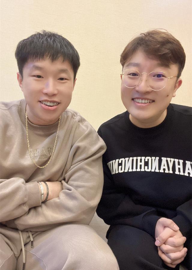 德云社|德云社烧饼、曹鹤阳先后发文，引发粉丝热议，这俩要一起录节目了