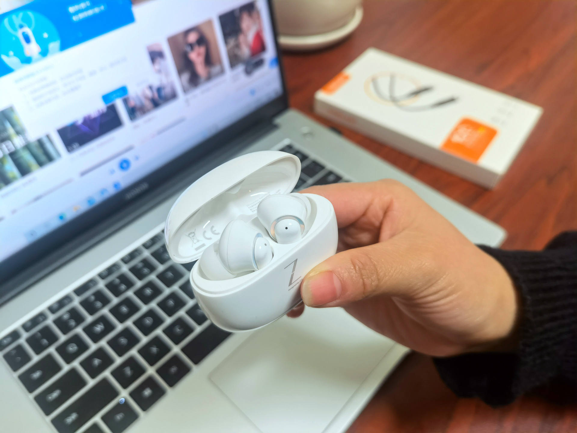 zte|ZTE LiveBuds Pro六麦降噪,自由模式切换,享受定制音乐生活!