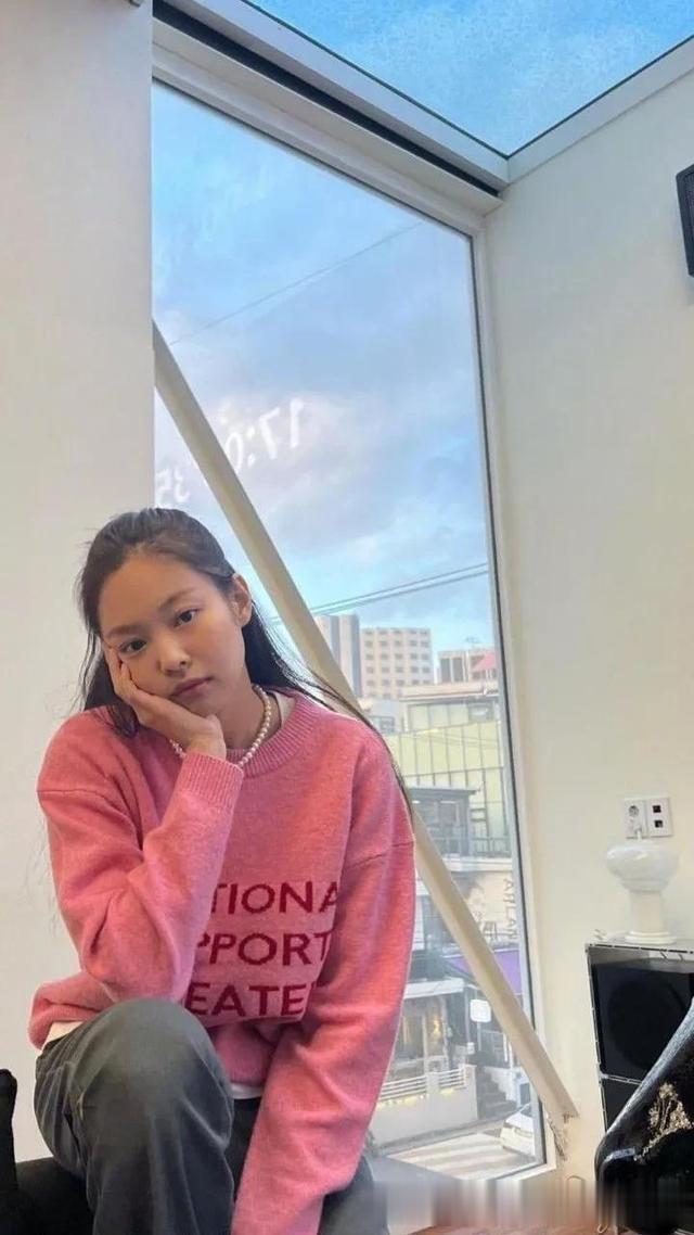 jennie|金智妮 Jennie 圆脸又甜又拽