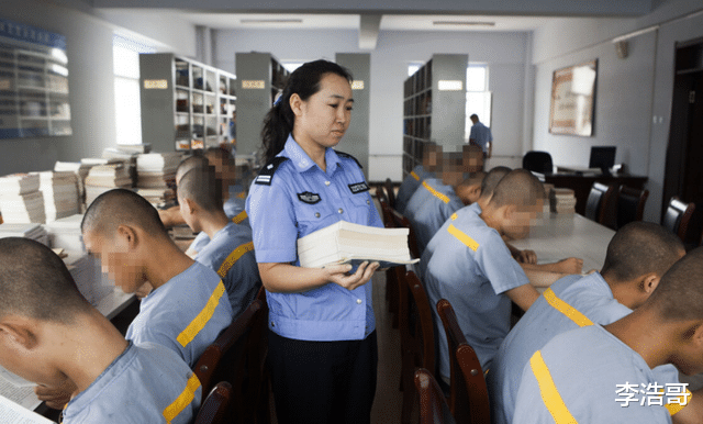 应届生|大学生求职新方向,冷门公务员竞争压力低,学历要求不高