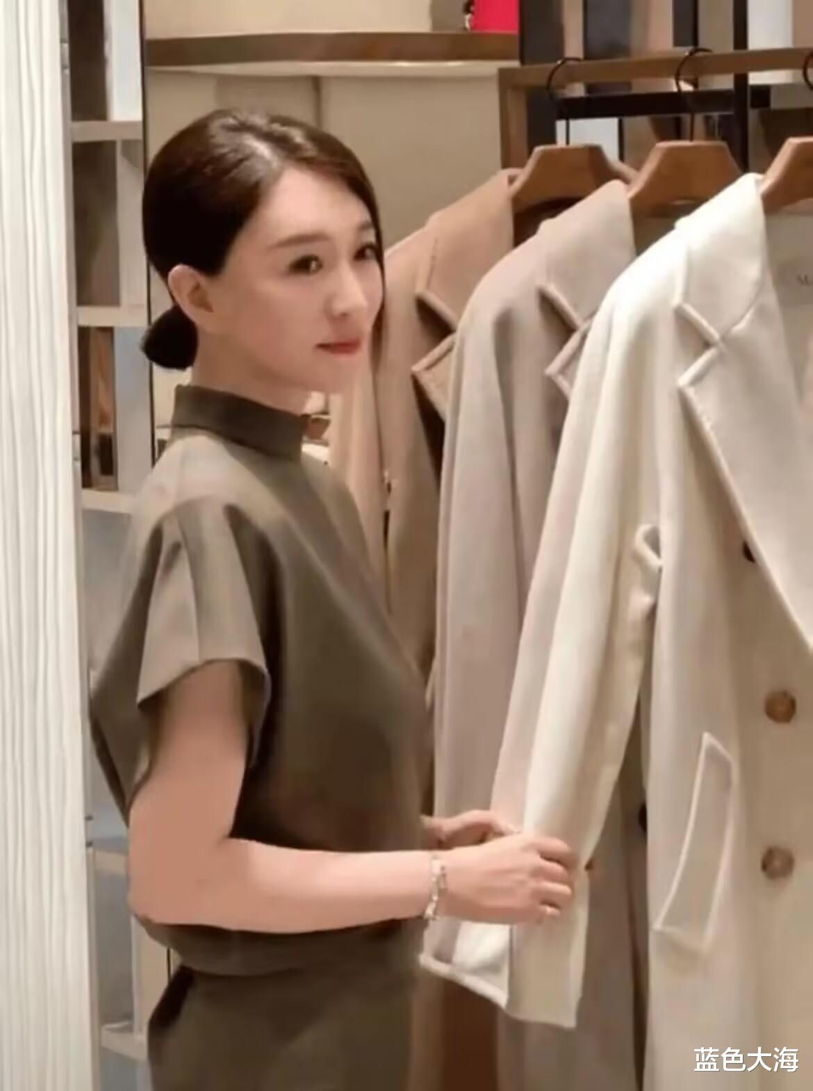 冻龄 看了无修图下的李小冉,我再也不相信什么“冻龄美人”了