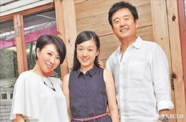 李翊君|李翊君：童年阴影有泪有痛，和大丈夫牵手25年，试管婴儿铸就幸福