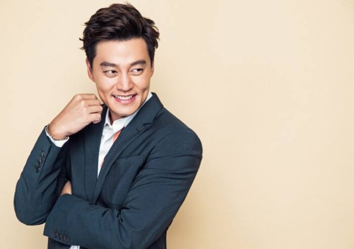 李瑞镇|李瑞镇出演新剧引热议 出生显赫毕业于顶级学府 52岁单身婚姻成谜