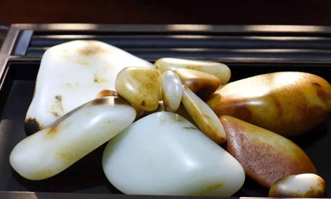 新疆维吾尔自治区|玉石利益链，谁赚的钱最多？