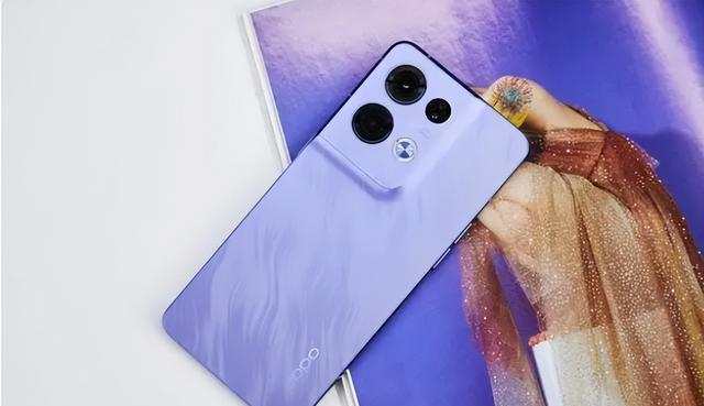 OPPOReno9曝光：外观硬件两不误，格局打开了
