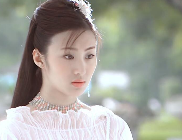 赵丽颖|白月光、恶女配自由切换?8位女星用整容式演技,诠释啥叫剧抛脸