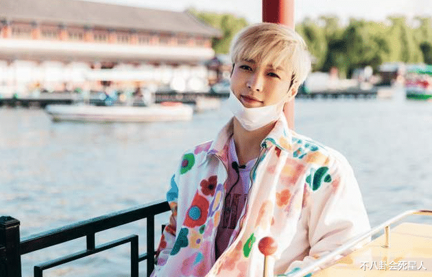 赵丽颖|娱乐圈也有真友情,从赵丽颖到张艺兴,他们拥有的友情令人羡慕!