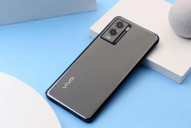 电信|256G仅1799，6000mAh+144Hz+5000万，跑分72万+