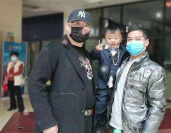 堂嫂称杜新枝生病住院,老杜却化身美食博主,云昊已有关键证据