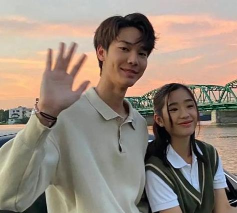 花泽类|泰版杉菜、花泽类二搭,新剧名为《月光下的零》,他们终于在一起