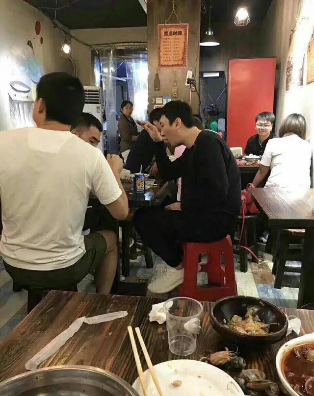 汪小菲|从这五个方面看，汪小菲和王思聪的距离是银河系