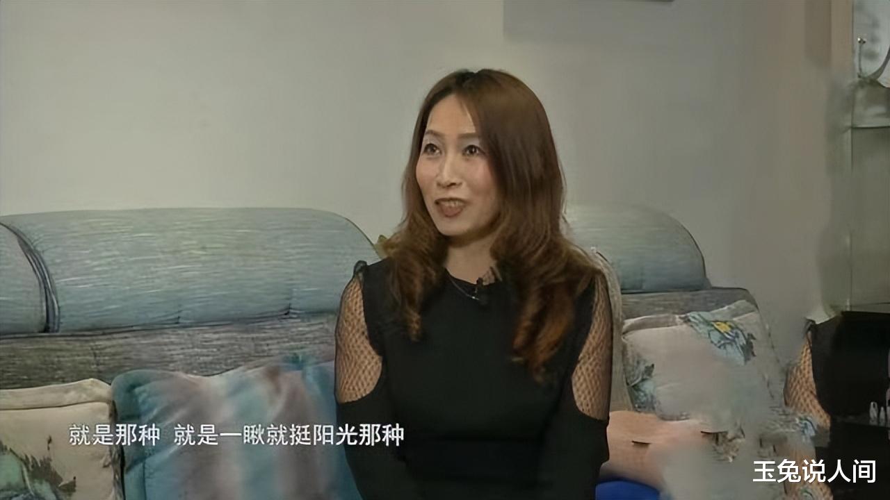50岁“高质量”大妈相亲时,想找个胸毛男还要上手检查,男方:太吓人