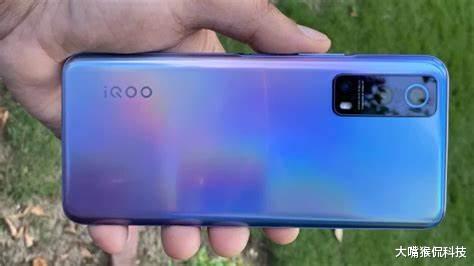 电池|iqooZ6新品曝光，超大电池+独显？就是芯片可能稍微差点