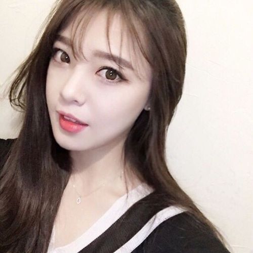 韩国 韩国女生都很白，是天生的么？