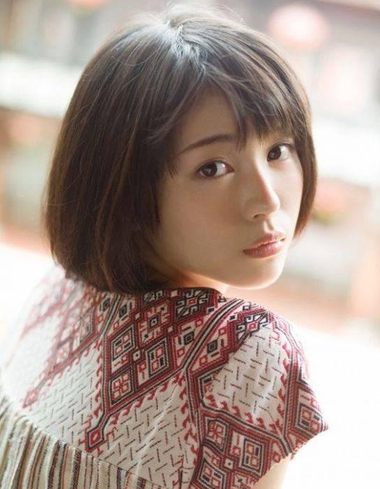 菜心 渡边美波——短发的神