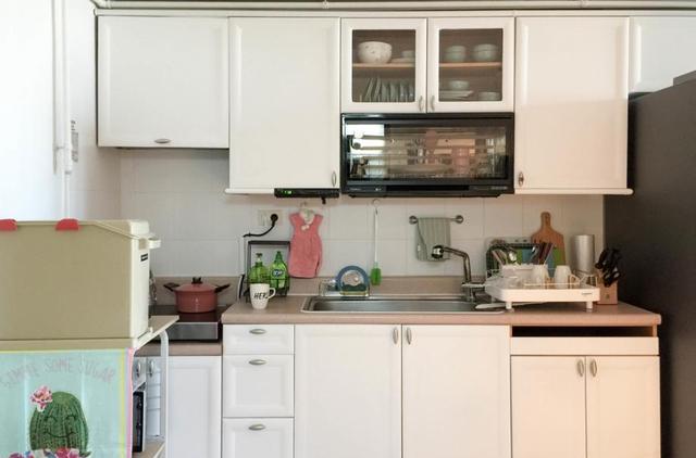 花光6年积蓄买43二手房,不舍得花大钱装修,简单收拾就入住了