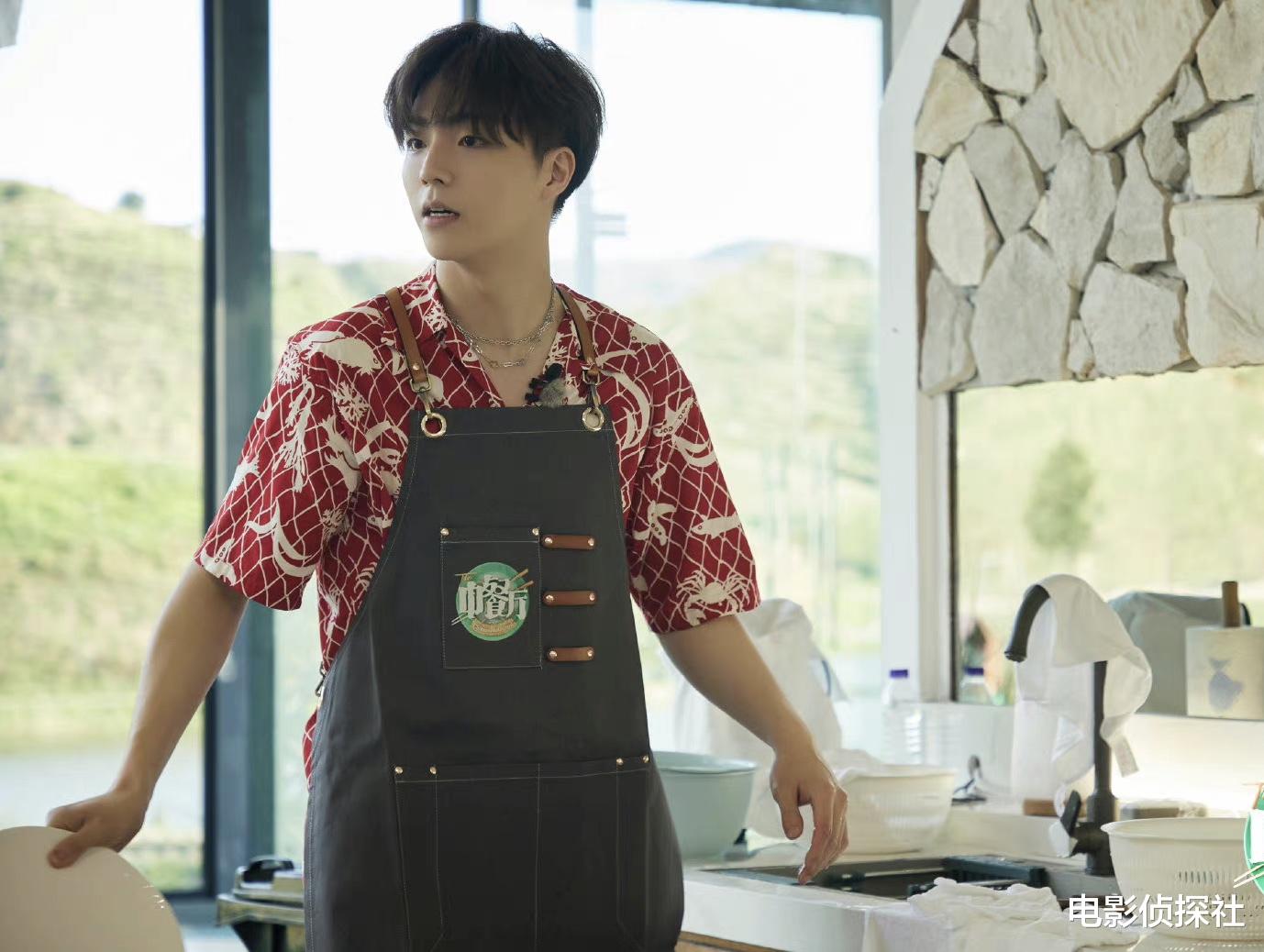 陈立农|《中餐厅6》首播：殷桃综艺首秀太紧张，陈立农的表现很圈粉