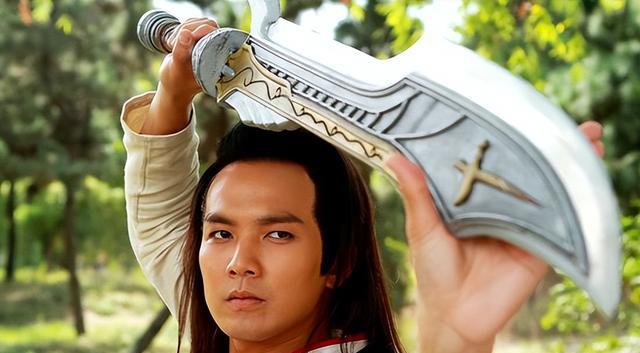 尹正|放过观众吧，皮都皱了还扎堆演古偶的男星们，年近40演未成年？