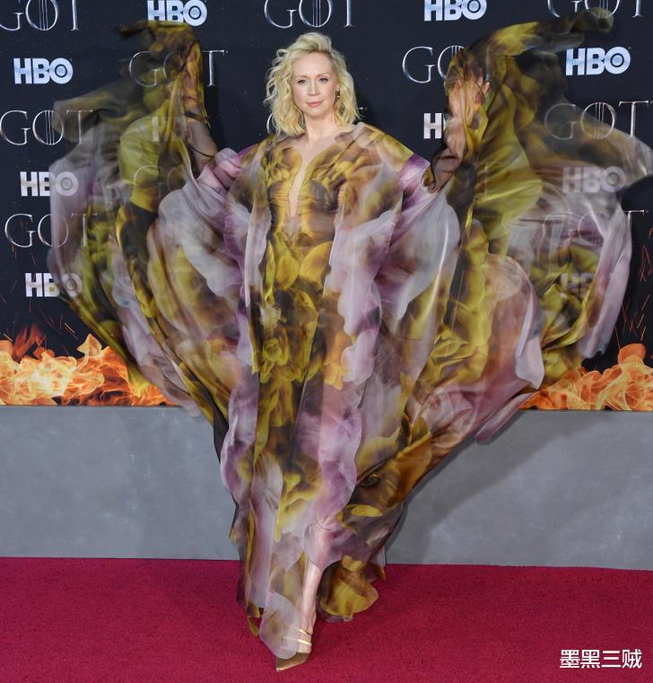 金·卡戴珊|争奇斗艳?费事又烧钱,《蝙蝠侠》新猫女和蕾哈娜算个中翘楚