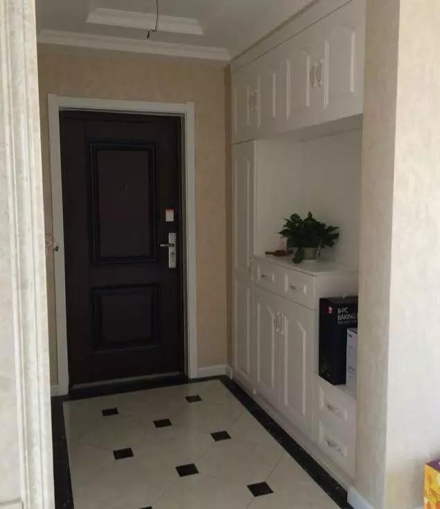 瓷砖怎样才显得有档次？师傅说：做上一圈波导线，不美不要钱