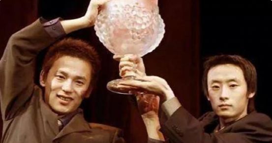 魔幻手机|《魔幻手机》播出14年，主角过气开出租，配角成影帝，地位反转