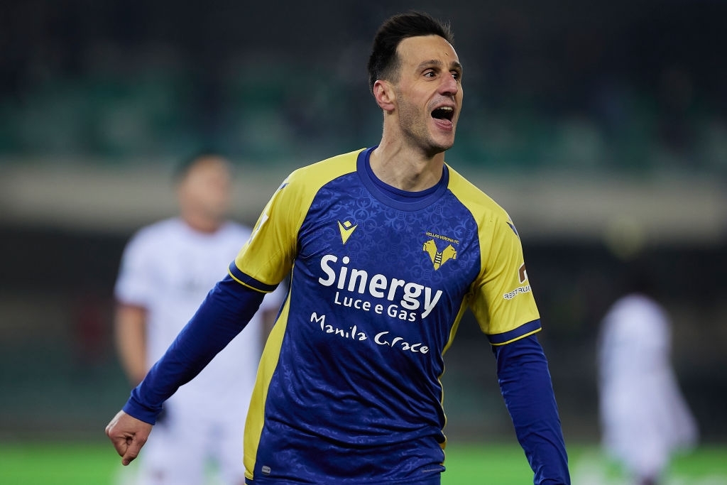 維羅納|84分鐘絕殺，2-1！歐戰(zhàn)資格白熱化，4隊(duì)只差2分，穆帥對(duì)手又贏了