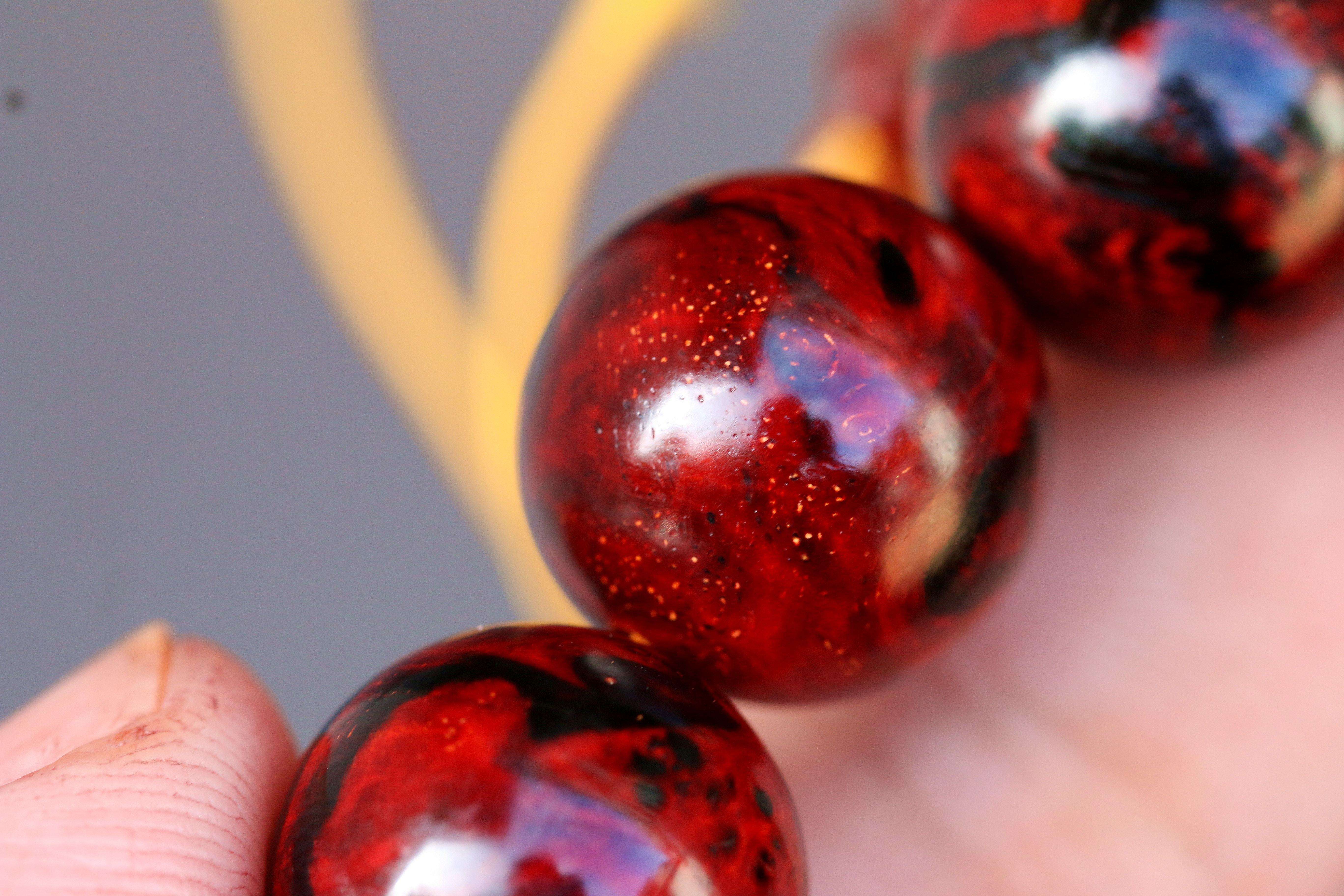 小叶紫檀|古玩市场中,我们在收藏小叶紫檀时,需要有哪些准备工作?