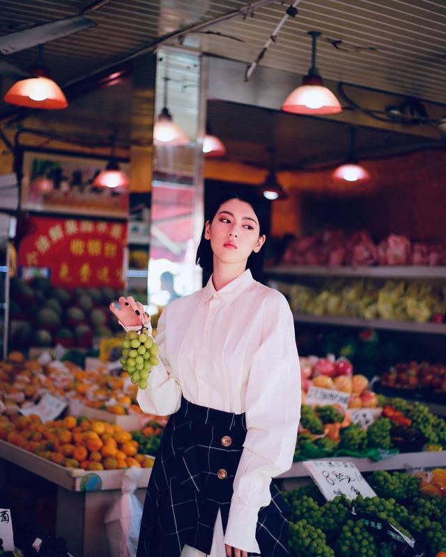 三吉彩花|《今际之国的闯关者2》三吉彩花不仅长相高冷美艳,还拥有大长腿