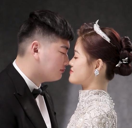 陈萌|陈萌晒产检单宣誓主权，大衣嫂全程陪同，网友：小看朱小伟了