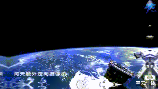 问天实验舱开工,一对大太阳翼开始转动,中国空间站是风力发电?