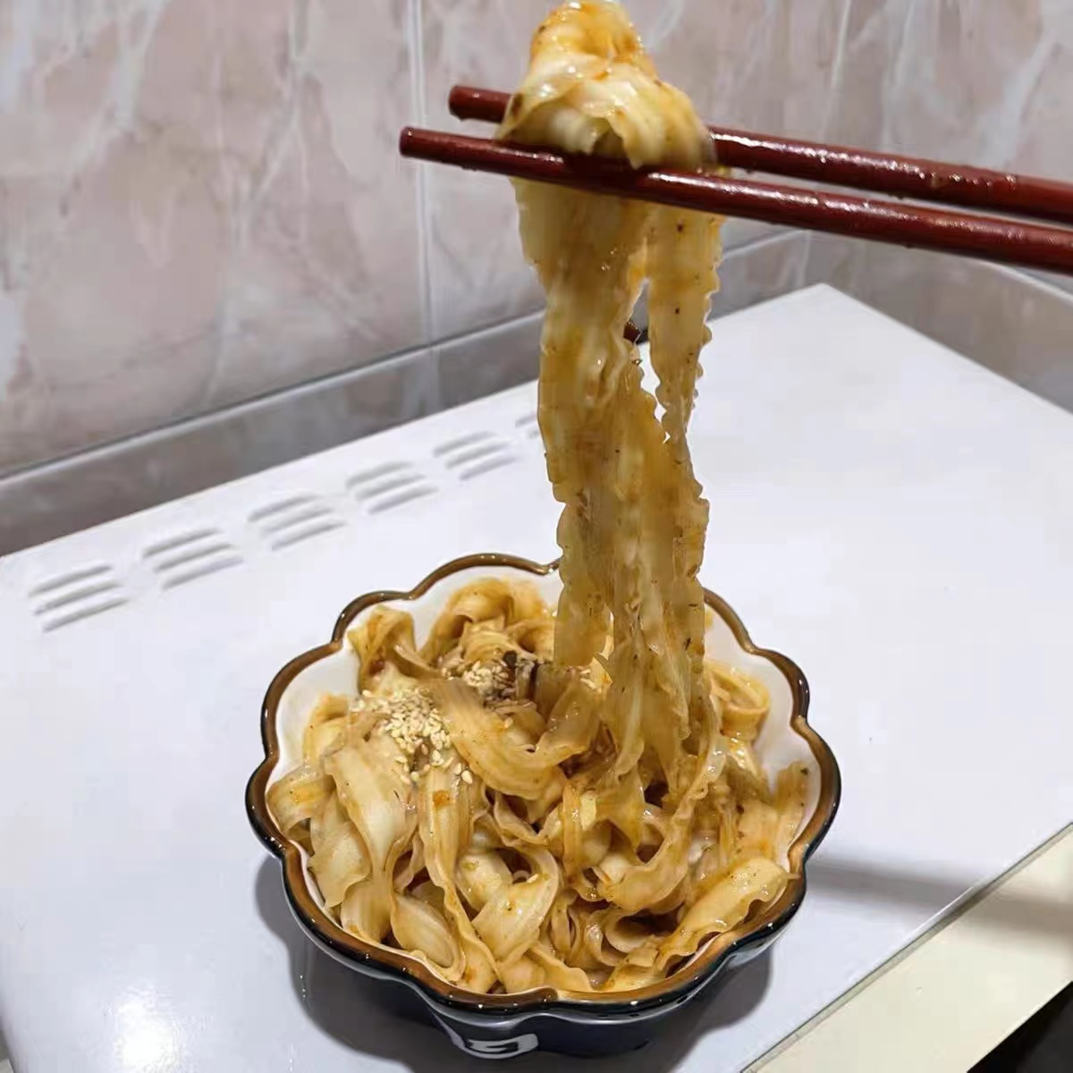 除了方便面，这4款速食面也值得囤货，量大便宜还饱腹，方便省事