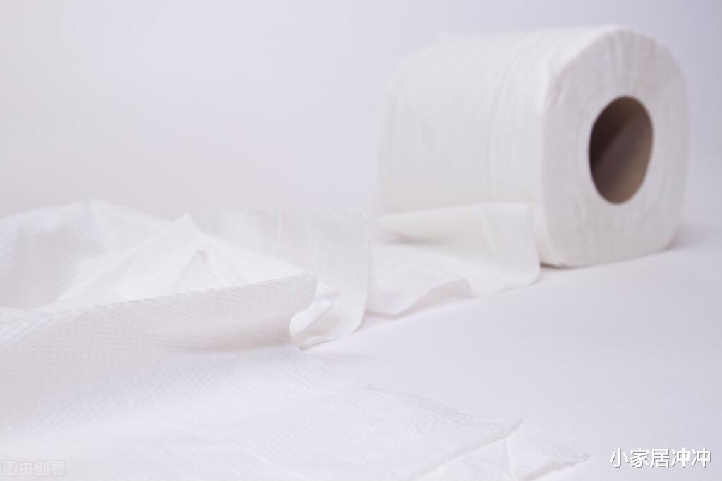 上完厕所,厕纸该“冲掉”还是扔纸篓?原来我一直做错了