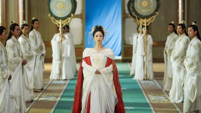 番位|杨颖压不住任嘉伦，黄晓明压不住张小斐，腾讯的番位比片花更精彩！