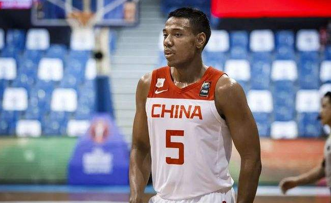 郭凯|中国男篮的希望，视詹姆斯为偶像，努力成为中国的八村塁