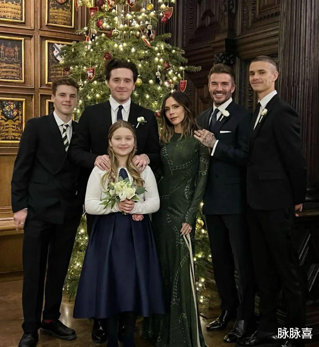 江映蓉|贝克汉姆搂着少女亲啊亲！贝嫂很淡定，网友凌乱了