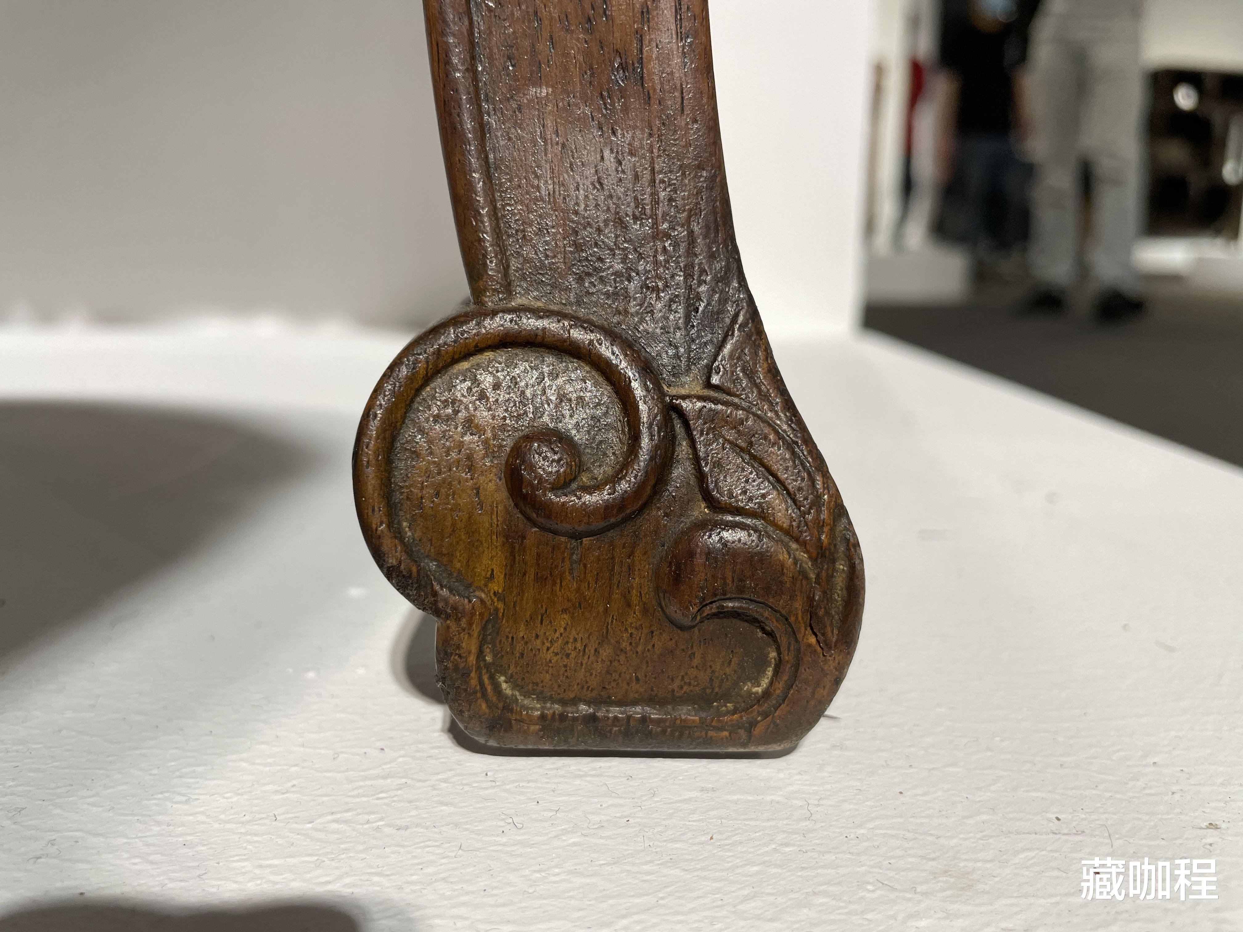 玉雕|直足横枨不稀罕，黄花梨三弯腿十字枨方凳少见