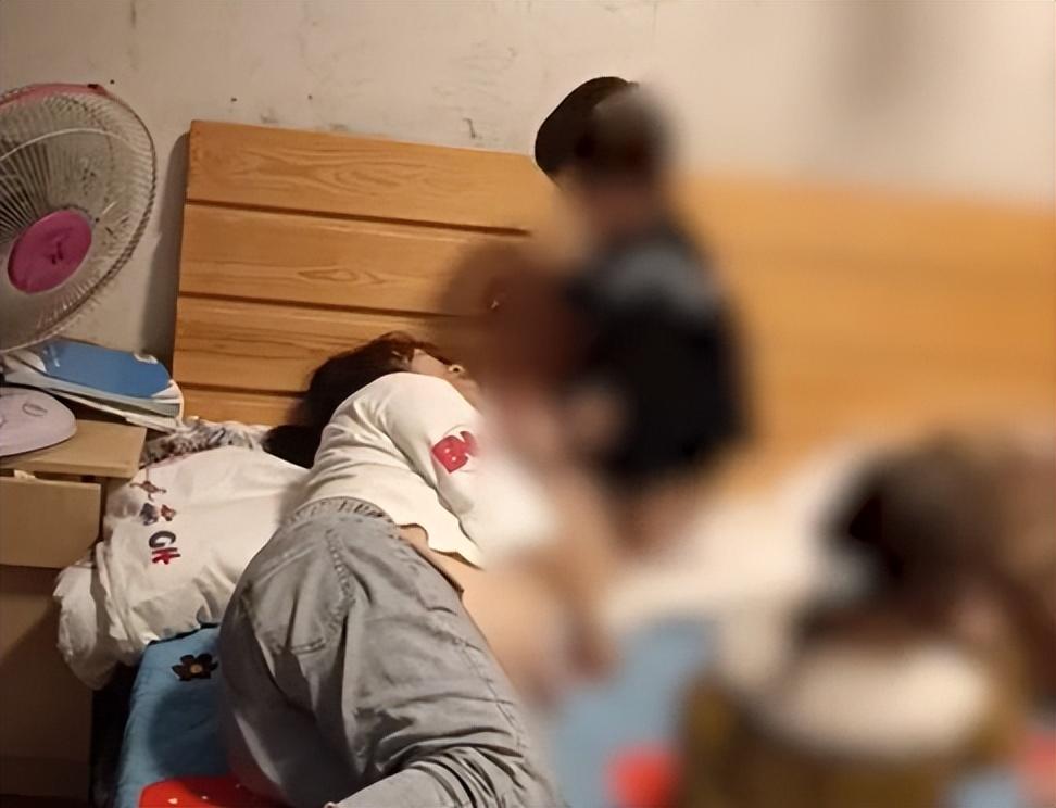 女教师上网课突遭丈夫“掐脖”,47名学生围观!后续反转来了