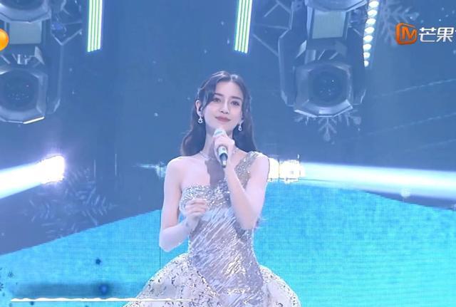 金晨|湖南元宵晚会:张小斐用力过猛,金晨瘦出青筋,baby假唱“露馅”