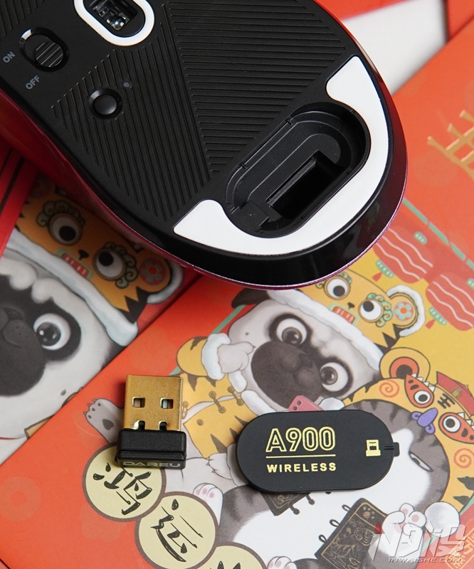 达尔优|达尔优A900虎擎版无线游戏鼠标图赏