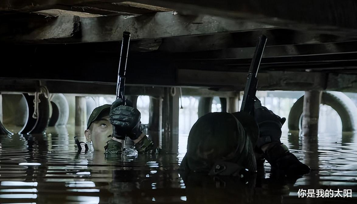 特战荣耀|《特战荣耀》开播,电影质感,军旅剧终于再次站起来了,快看起来