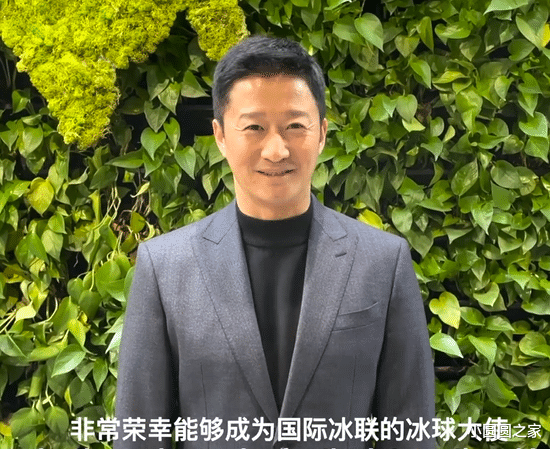 苏翊鸣|苏翊鸣18岁生日:雪场上饮尽风霜,饭桌上饮酒达咩