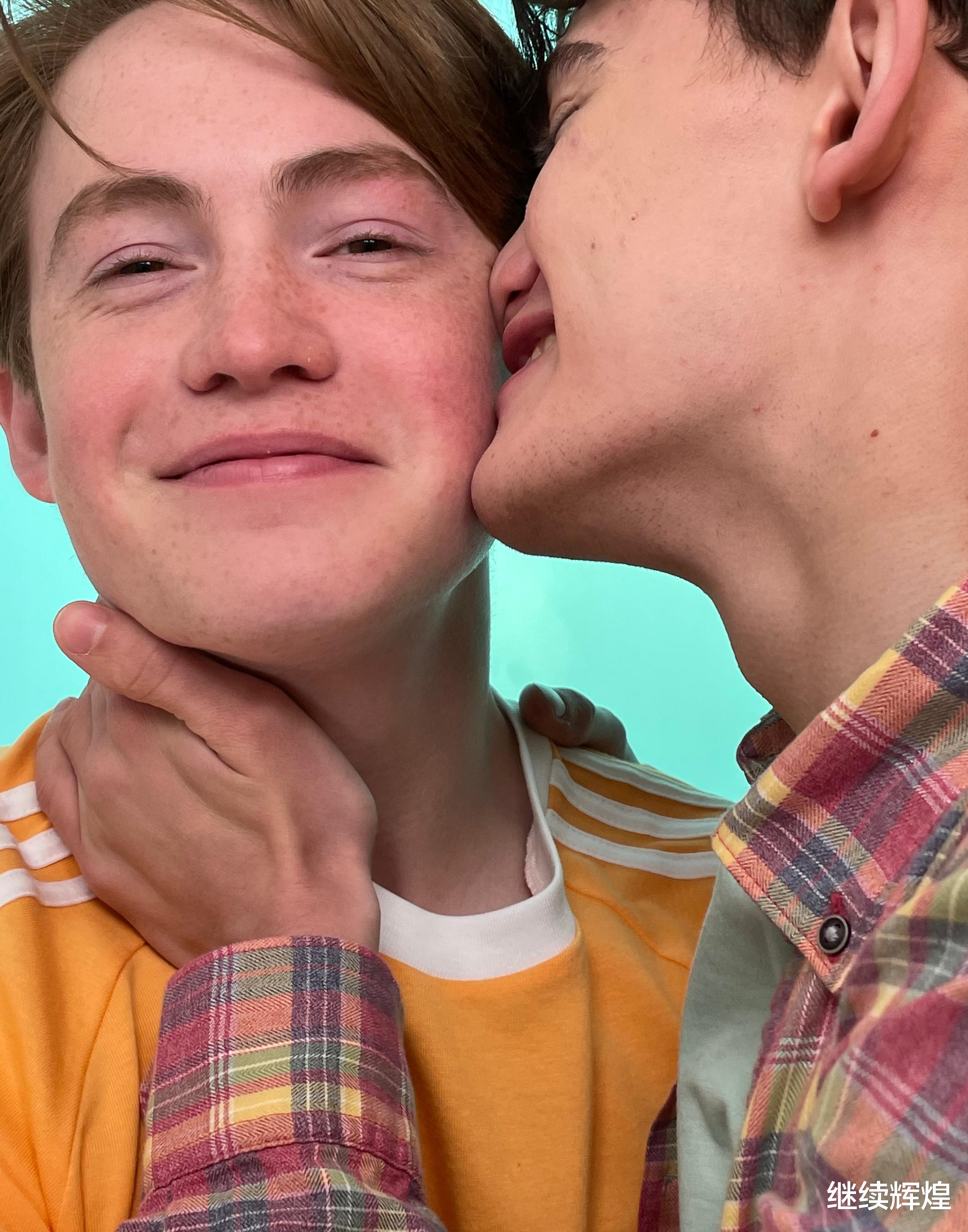 心跳漏一拍|《心跳漏一拍》男主被迫出柜,承认双性恋