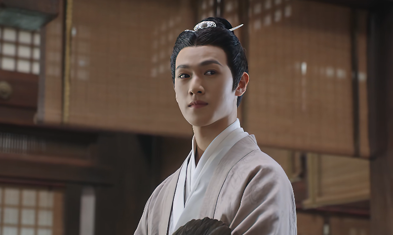 李昀锐|从《余生》到《星汉灿烂》，“换脸式”演技出圈，李昀锐火了