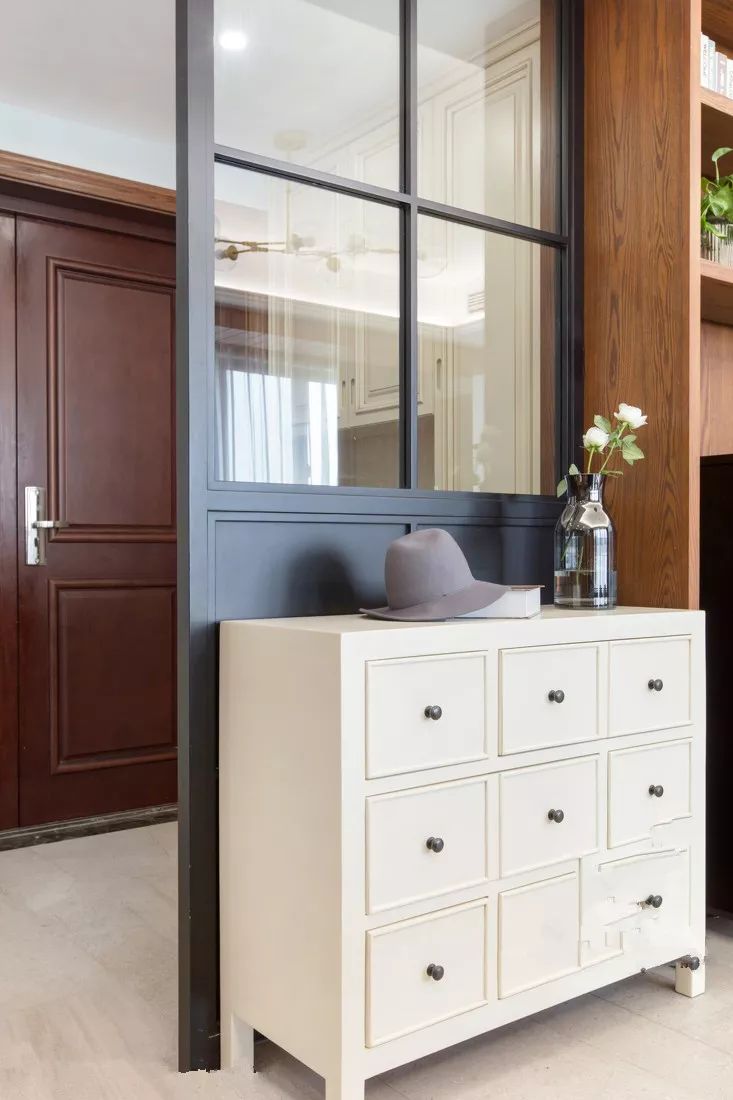 家里鞋子多,鞋柜这样设计,可以放下一辈子的鞋,真是超实用!