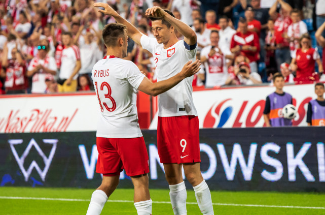 斯蒂芬·库里|波兰32岁主力被国家队除名！无缘世界杯，原因荒唐：他坚持留俄超踢球
