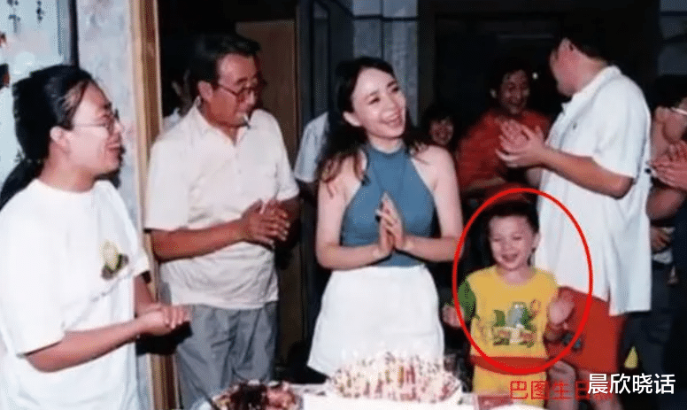 英达|宋丹丹英达离婚25年后，夫妻二人差距天差地别，两儿子也是如此