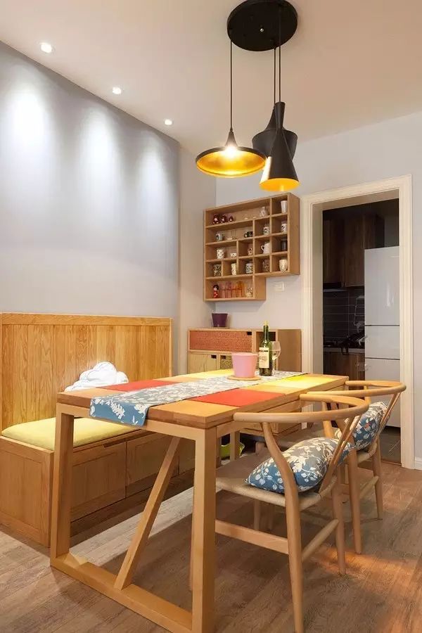 电视墙变书房,80平小家收纳功能太强悍!