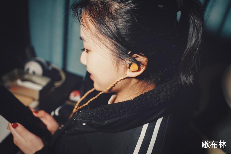 机器人|1圈2铁699，声价比的典范：LZ A2 PRO耳机评测